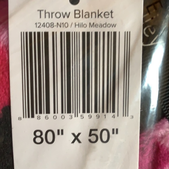 Vera Bradley Hilo Meadow Throw Blanket - Picture 4 of 4